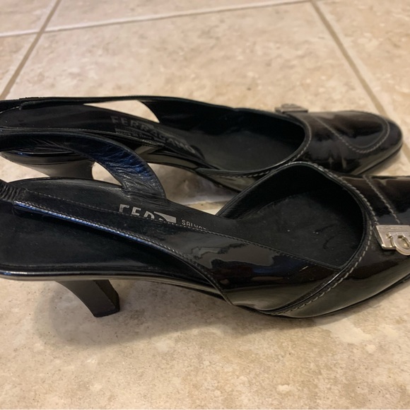 Ferragamo sandal and comfortable and pretty shoes - Picture 4 of 4